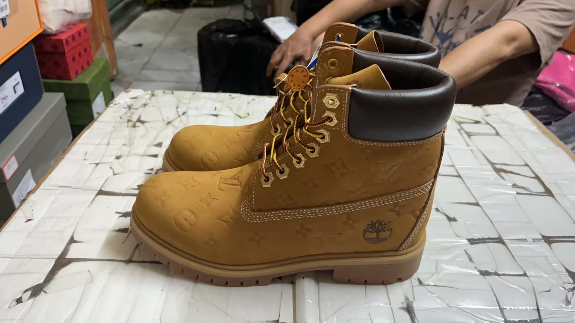 LV Shoes(AAA)-958