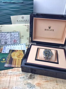 R*l*x watches-001