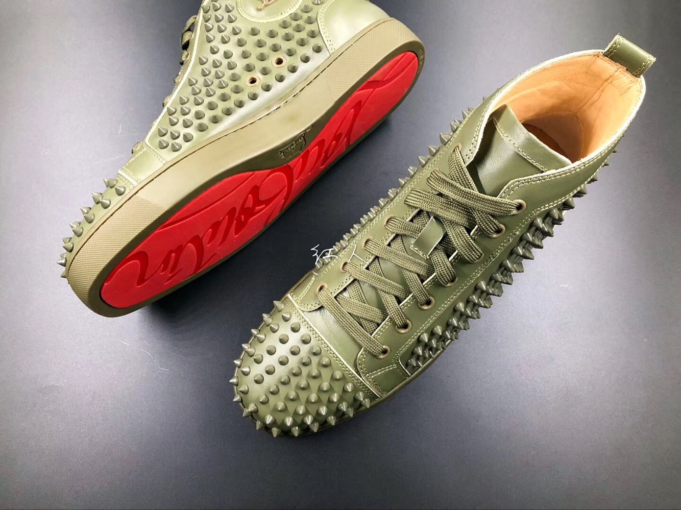 CL Men Shoes-310