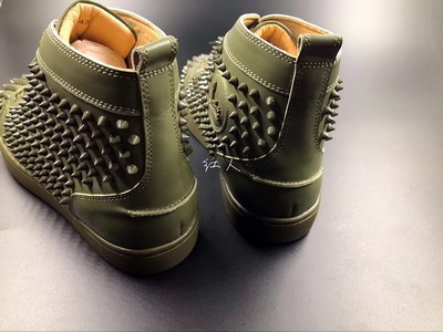 CL Men Shoes-310