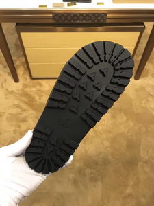 G*u*i slippers(aaa)-215