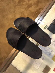 LV Slippers(AAA)-030