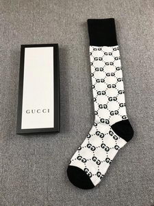 G*u*i long socks aaa-009