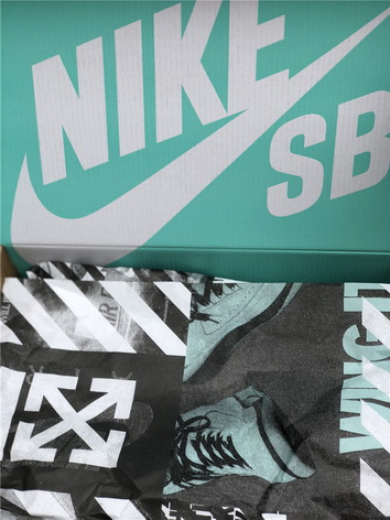Off-White x Nike Duck