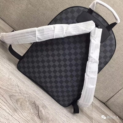 LV Backpack(AAA)-009