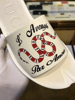 G*u*i slippers(aaa)-271