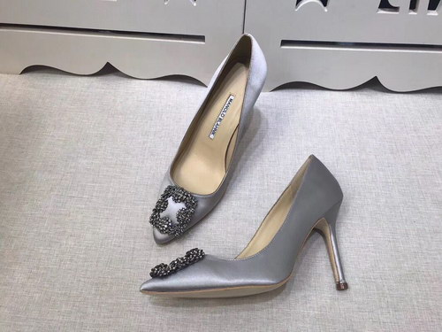 Manolo Blahnlk Shoes AAA(Women)-003