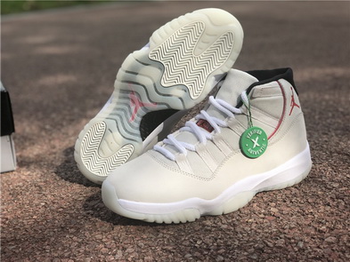 Air Jordan 11  “Platinum Tint”