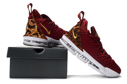 LeBron 16-014