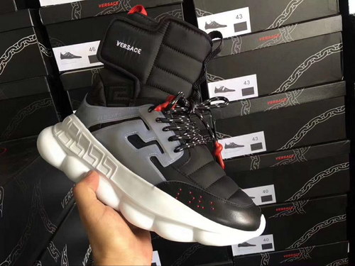 Versace Shoes(AAA)-107