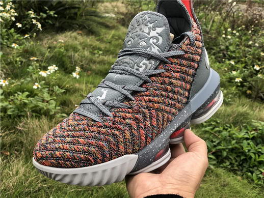 Authentci Lebron XVI LMTD EP-002