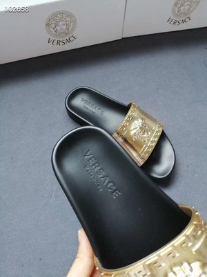 Versace Slippers Women(AAA)-016