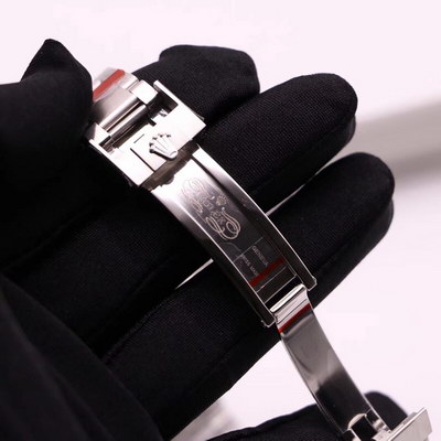 R*l*x watches-106
