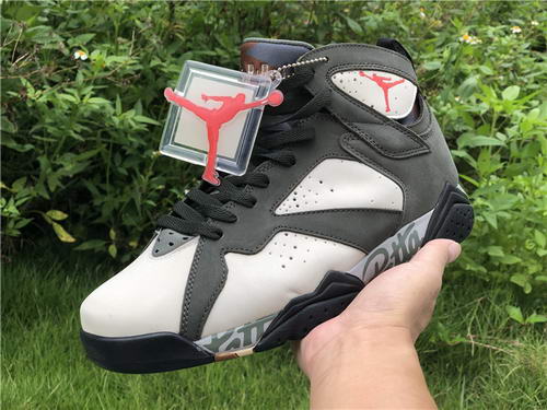 Patta x Air Jordan 7-002