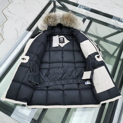 Can*a Go*e coat-108