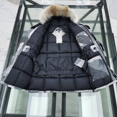 Can*a Go*e coat-116