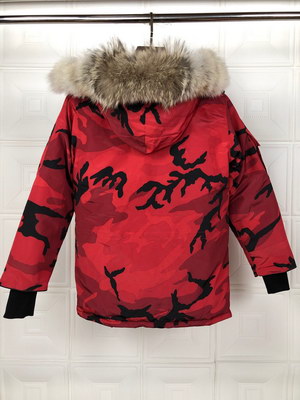 Can*a Go*e coat-112