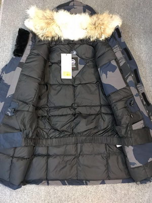 Can*a Go*e coat-115