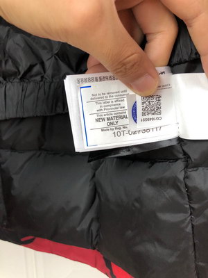 Can*a Go*e coat-112