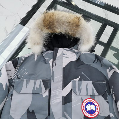 Can*a Go*e coat-116