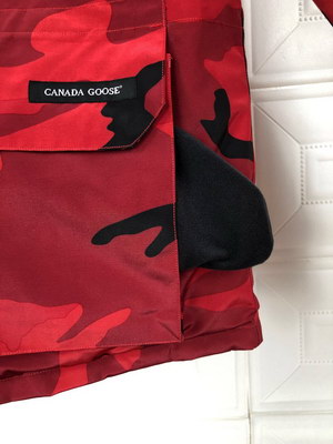 Can*a Go*e coat-112