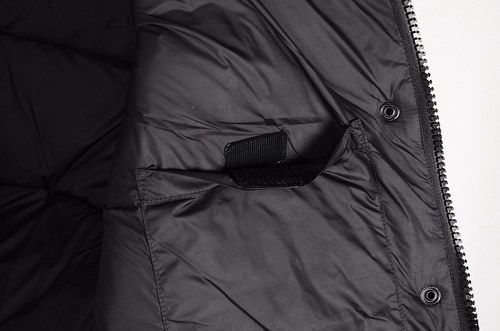 Can*a Go*e vest coat(women)-003