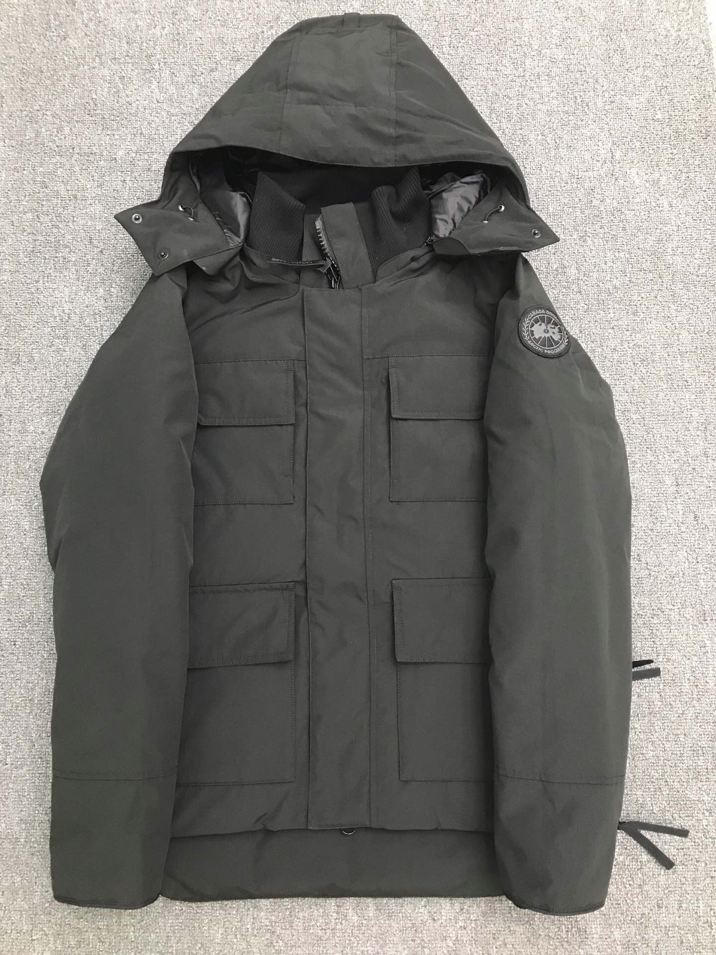 Can*a Go*e coat-37black -138