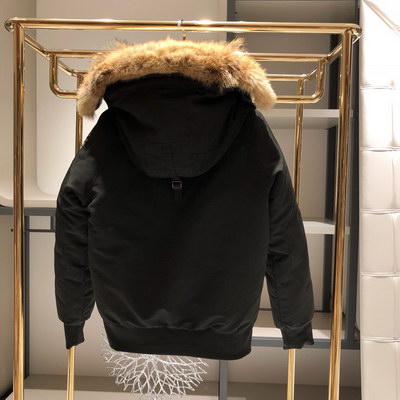 Can*a Go*e coat-161