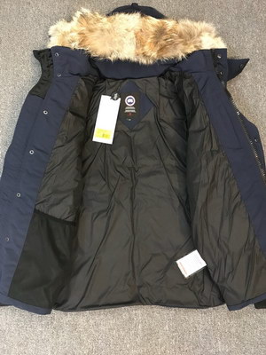 Can*a Go*e coat-152