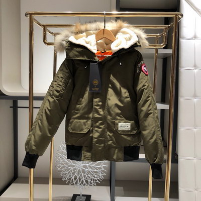 Can*a Go*e coat-161