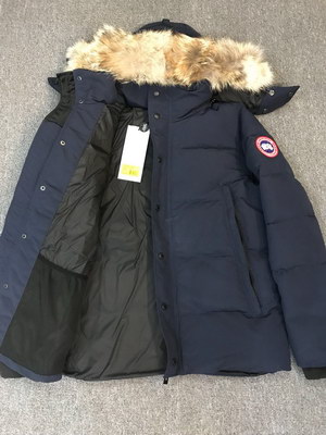 Can*a Go*e coat-152