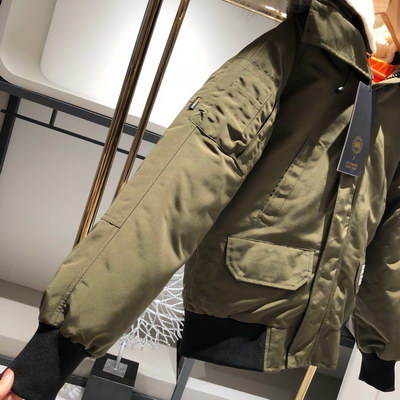 Can*a Go*e coat-161