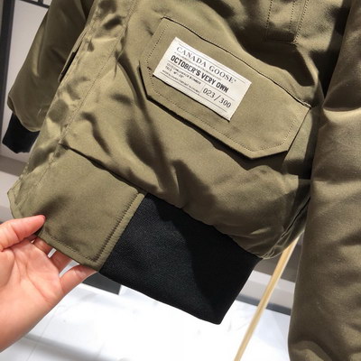 Can*a Go*e coat-161