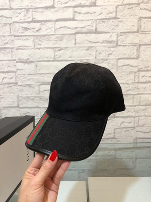 G*u*i cap-098