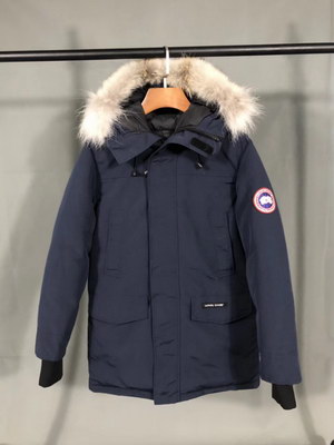 Can*a Go*e coat-13-163