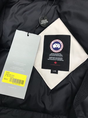 Can*a Go*e coat-13-165