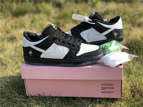 Staple x Nike Dunk SB Low