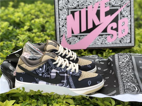 Travis Scott x Dunk SB Low
