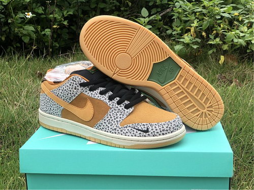 Nike SB Dunk Low “Safari”