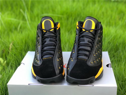 Air Jordan 13 “Oregon Ducks Yellow”
