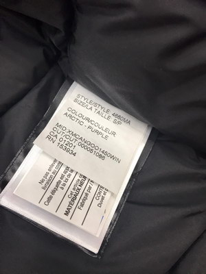 Can*a Go*e coat-180