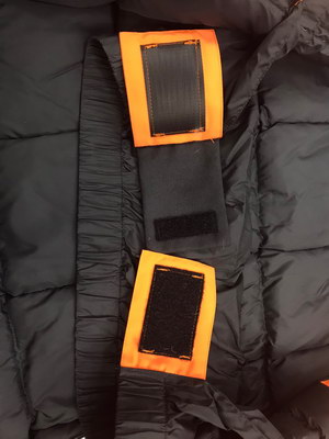 Can*a Go*e coat-181