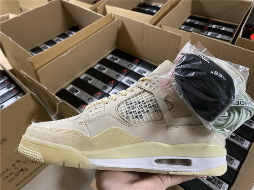 OFF-WHITE x Air Jordan 4