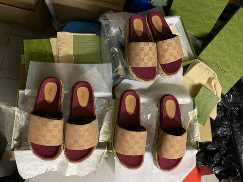 G*u*i slippers(aaa)-353