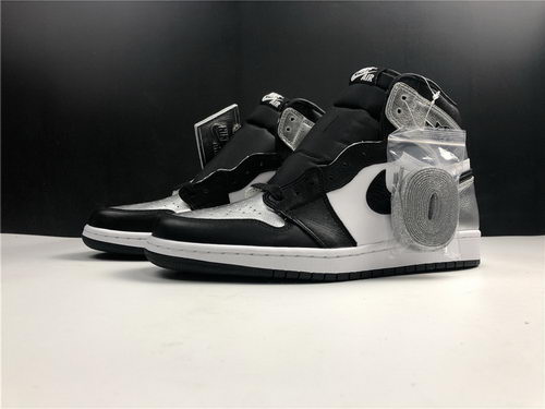 Air Jordan 1 High OG “Silver Toe”