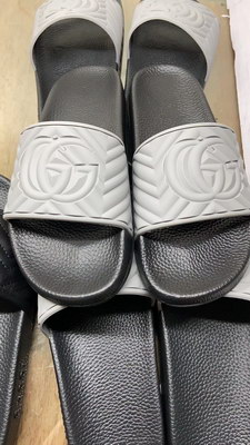 G*u*i slippers(aaa)-388
