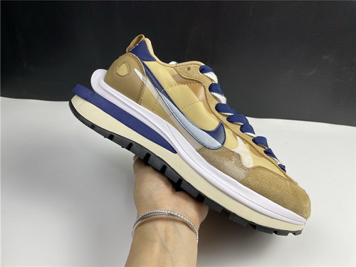 Sacai x Nike VaporWaffle 3.0-001