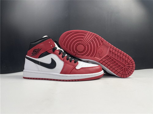 Air Jordan 1 Mid “Chicago”