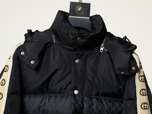 G*u*i coat-001