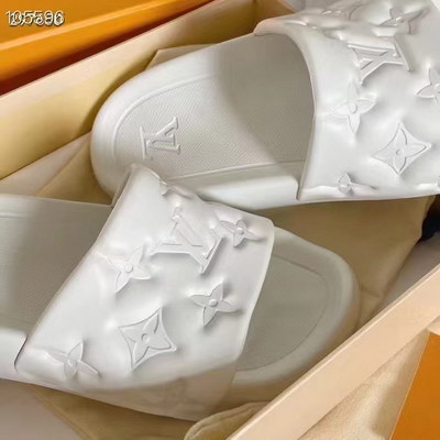 LV Slippers Women(AAA)-016
